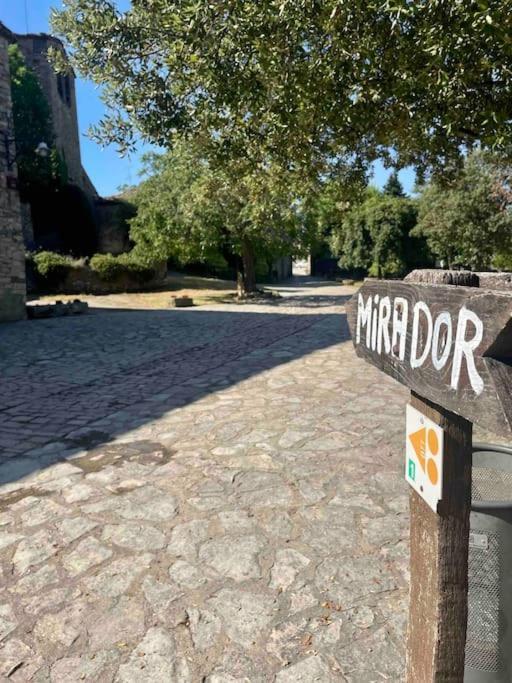 Tavertet Un Poble Precios Ngoại thất bức ảnh