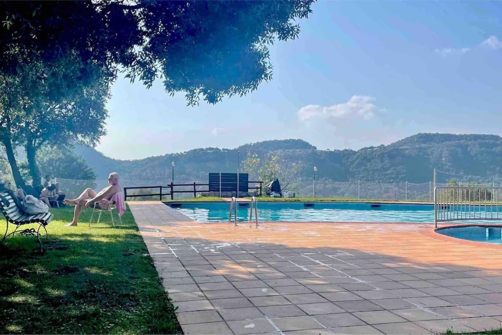Tavertet Un Poble Precios Ngoại thất bức ảnh