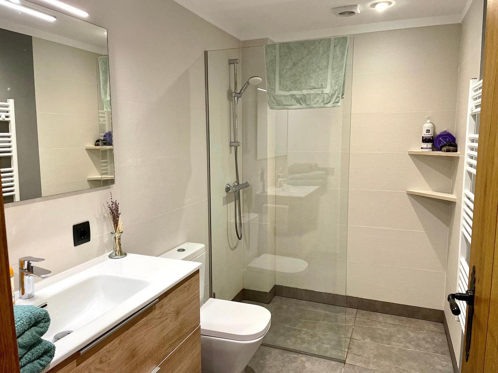 Tavertet Un Poble Precios Ngoại thất bức ảnh